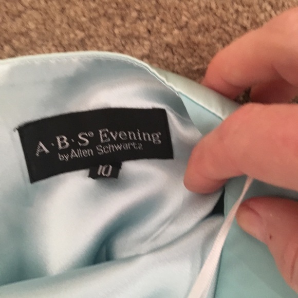 ABS Halter gown - Picture 3 of 4